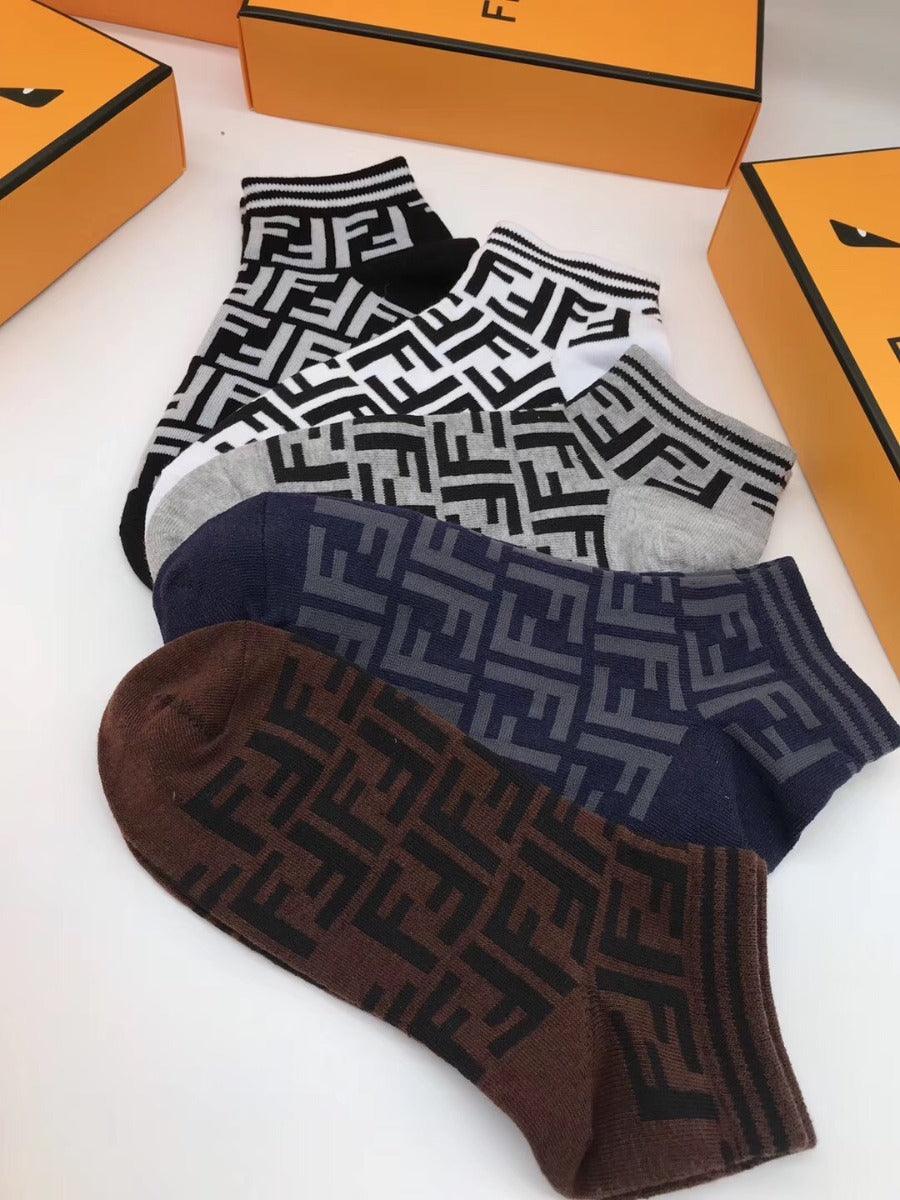 Fendi Men's 5 Pack Tin Giftbox Cotton Logo Socks White Black Ash Brown And Navy Blue - Obeezi.com