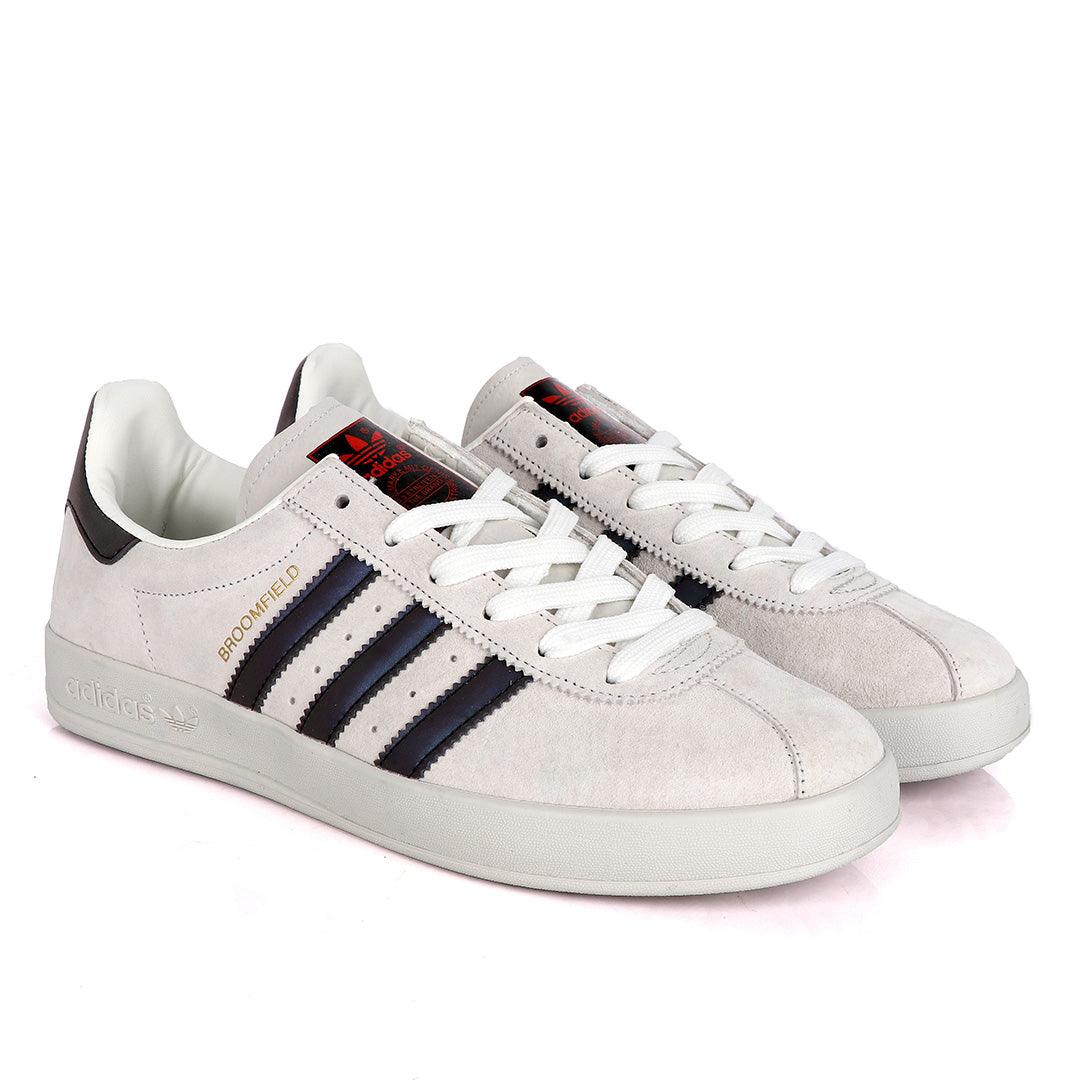 AD Originals BroomField Off-White Suede Sneakers With 3 Maceron Stripes - Obeezi