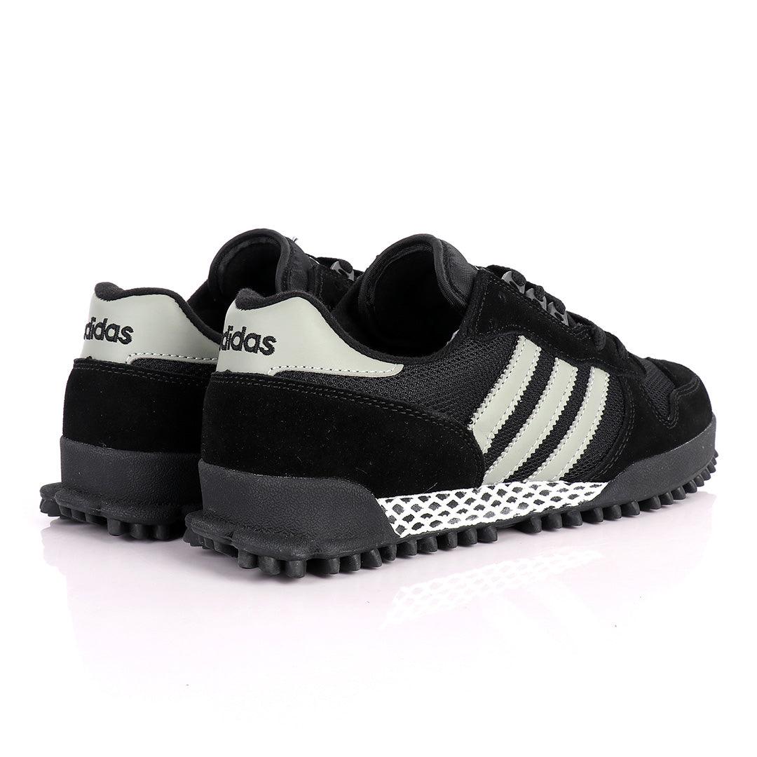 AD Simplified Classic Designed Black And Green Sneakers - Obeezi.com