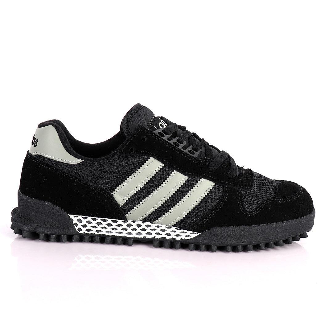 AD Simplified Classic Designed Black And Green Sneakers - Obeezi.com