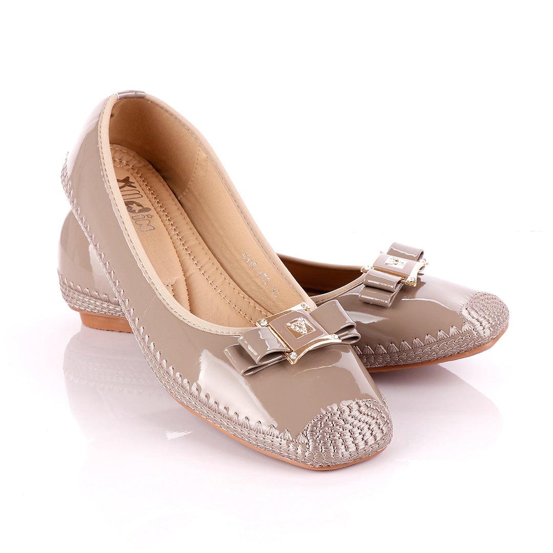 Fashionable Classic Crested Khaki Gloss Women's Flat Shoe - Obeezi
