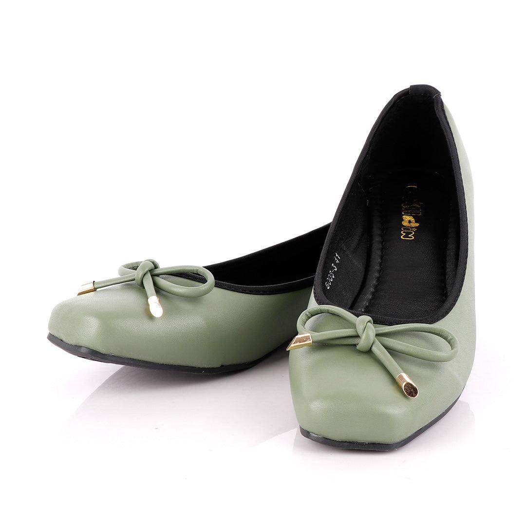 Fashionable Classic Green Women's Flat Shoe - Obeezi