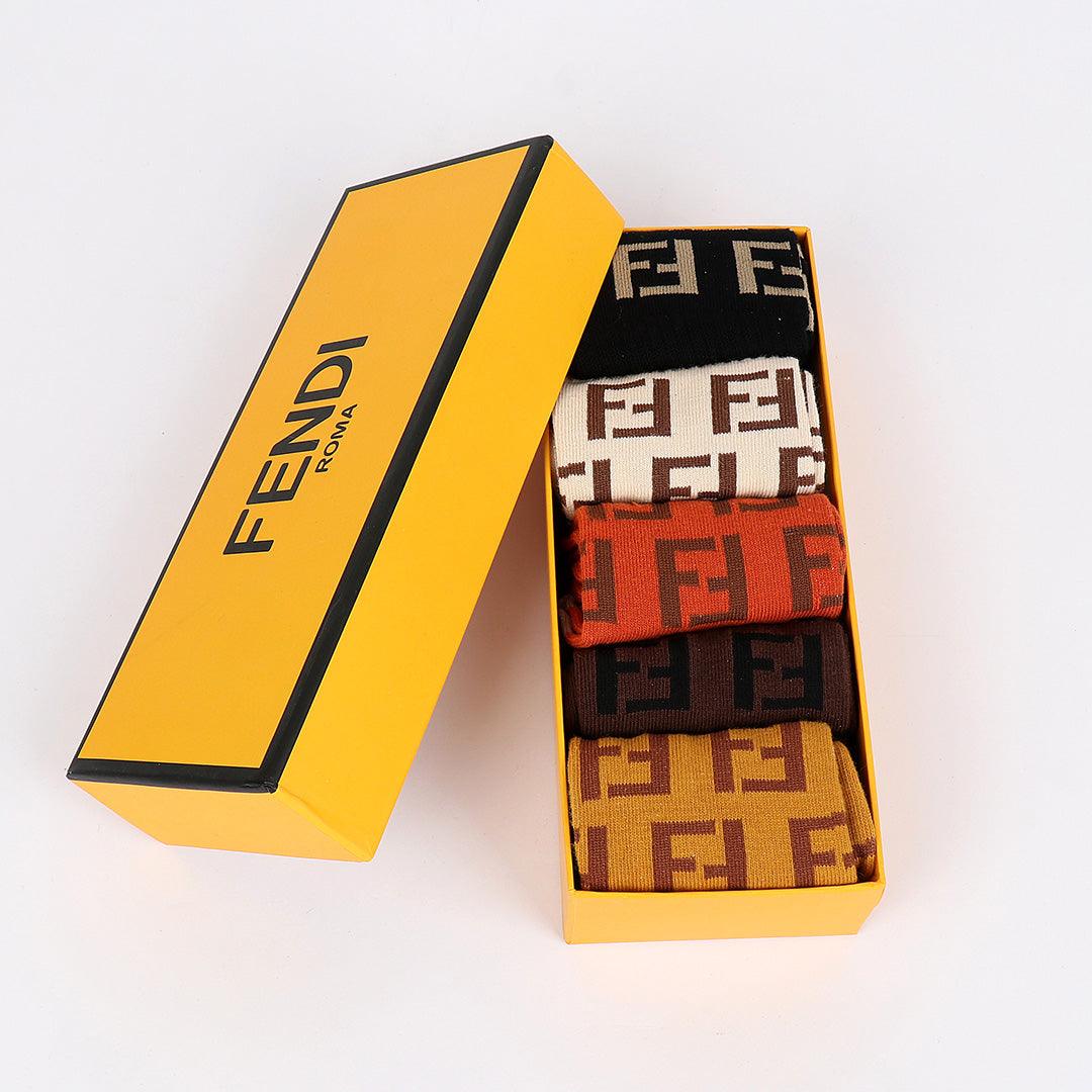 Fendi Roma Logo Designed Men's 5 In 1 Socks - Obeezi.com