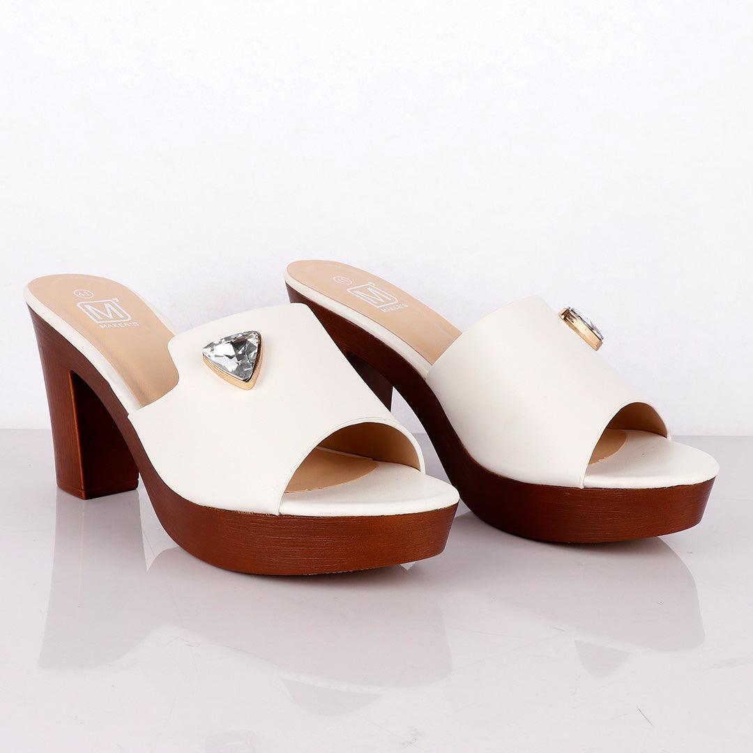Maker's White Women Wedged Slippers With Stone - Obeezi