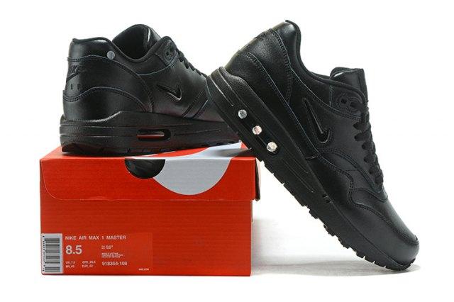N A M 1 Master Triple Men's Running Shoes Black - Obeezi