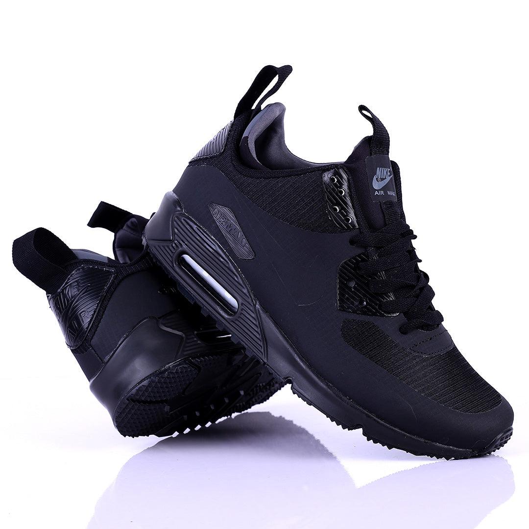 NK Max Flyknit Black Lace up Sneakers - Obeezi.com