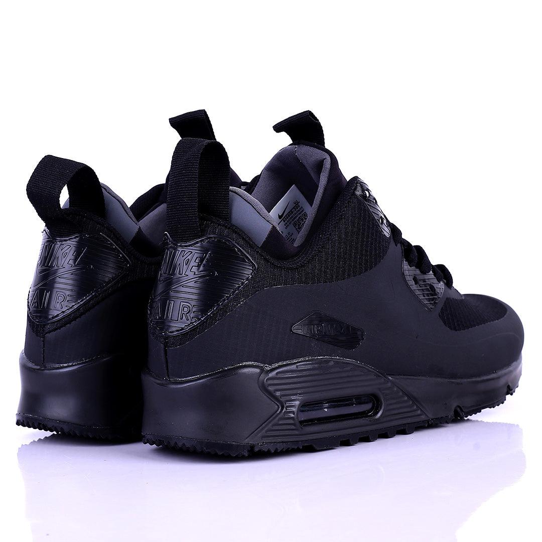 NK Max Flyknit Black Lace up Sneakers - Obeezi.com