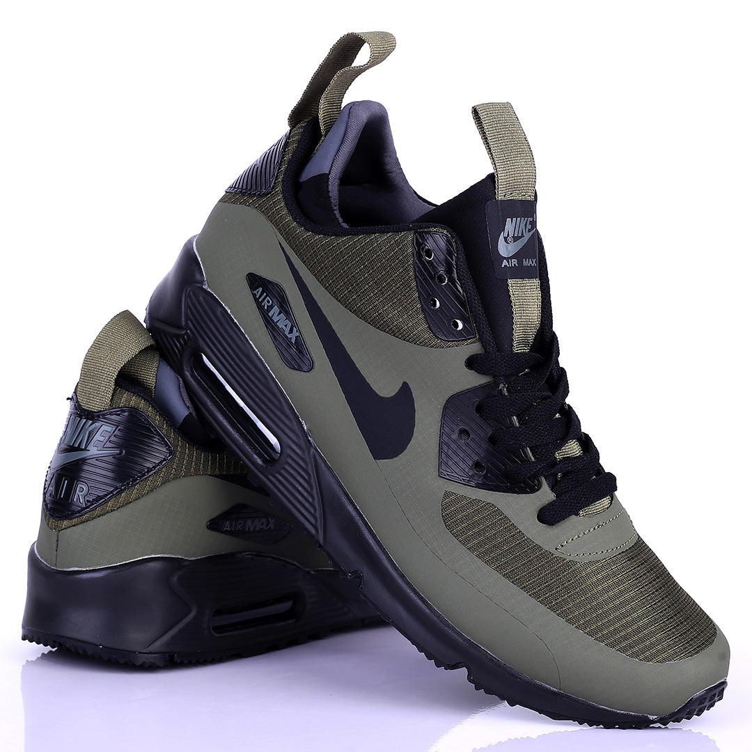 NK Max Zoom Green With Classic Black Design Sneakers - Obeezi.com