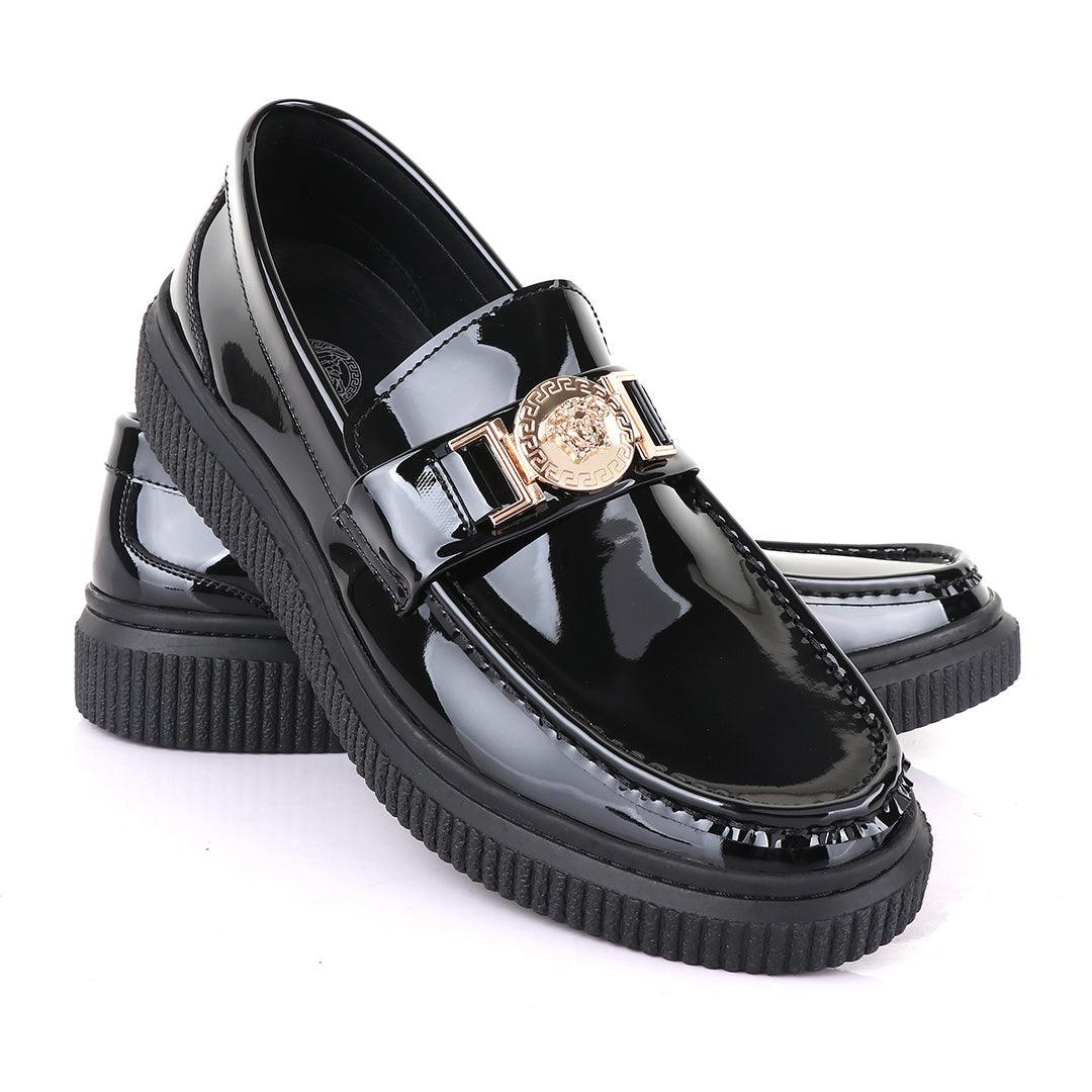 Va Medussa Gold Head Black Wetlips shoe - Obeezi