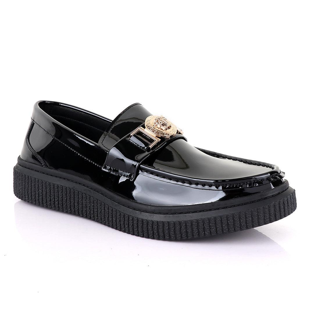 Va Medussa Gold Head Black Wetlips shoe - Obeezi
