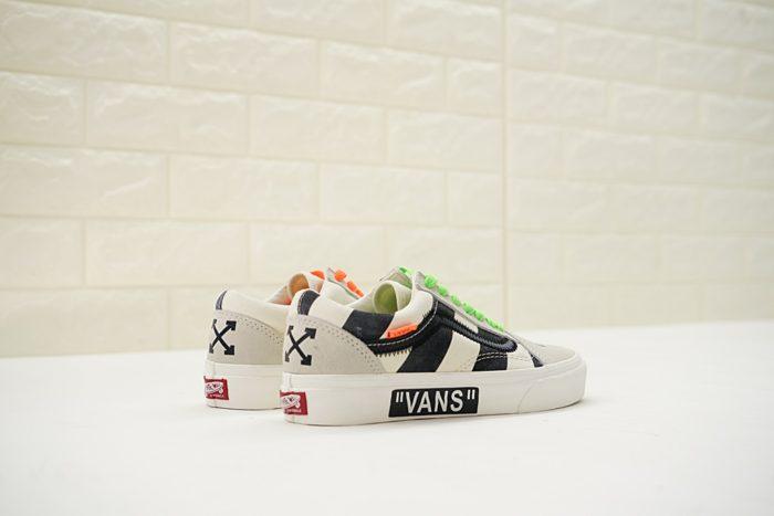 Vans old biege off black/white Sneakers - Obeezi